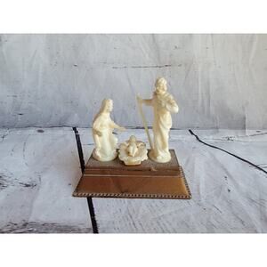 Vintage Miniature Nativity Scene On Base Plastic Made in Italy 3in tall Read
